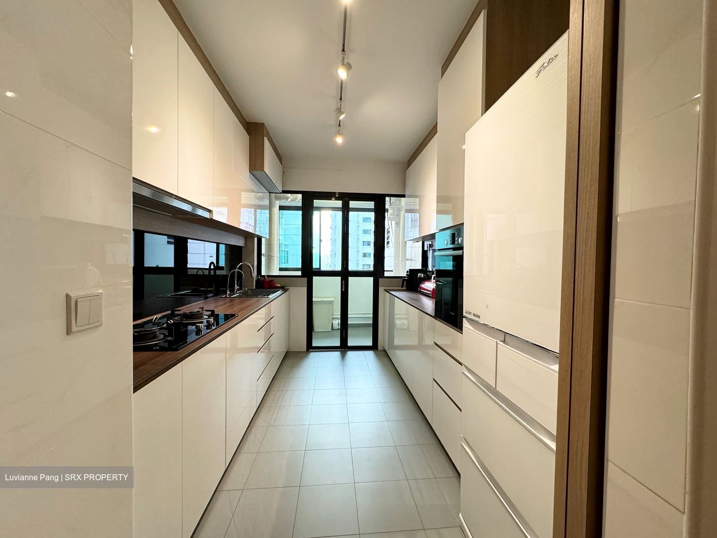 Blk 274B Compassvale Helm (Sengkang), HDB 5 Rooms #567194211
